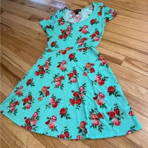 Fun Floral Dress Size S